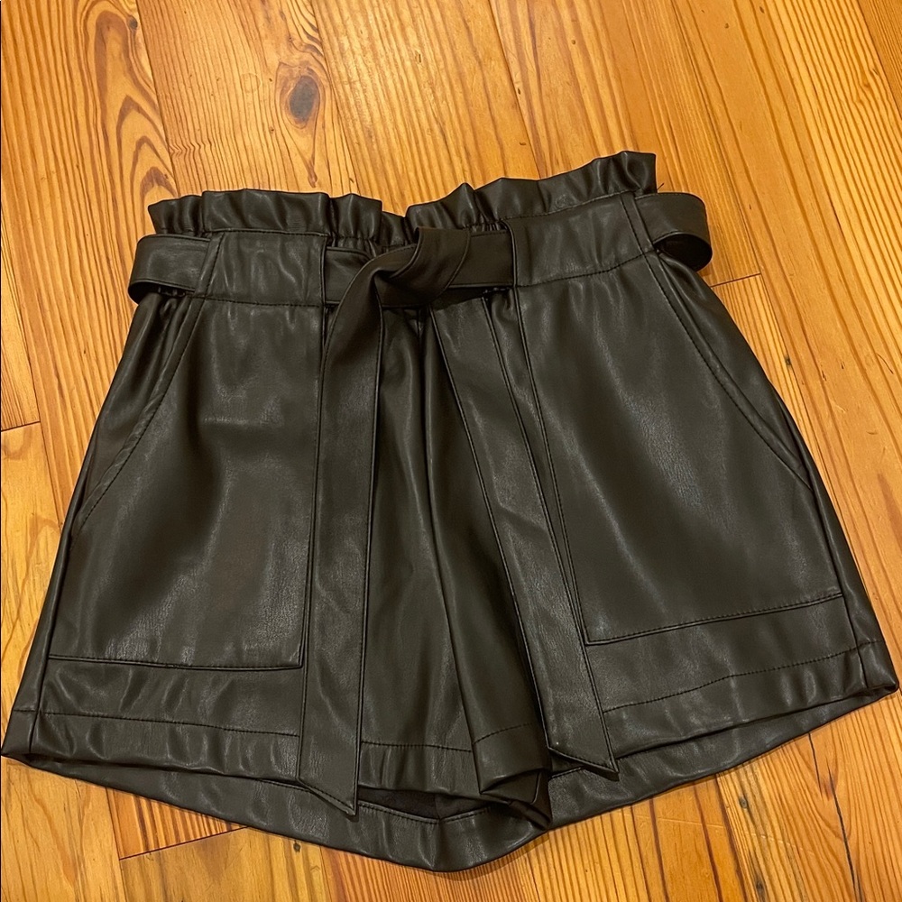 Olivaceous Black Leather Short